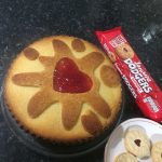 Making a fantastic Jammie Dodger cake is easy, just follow these steps!